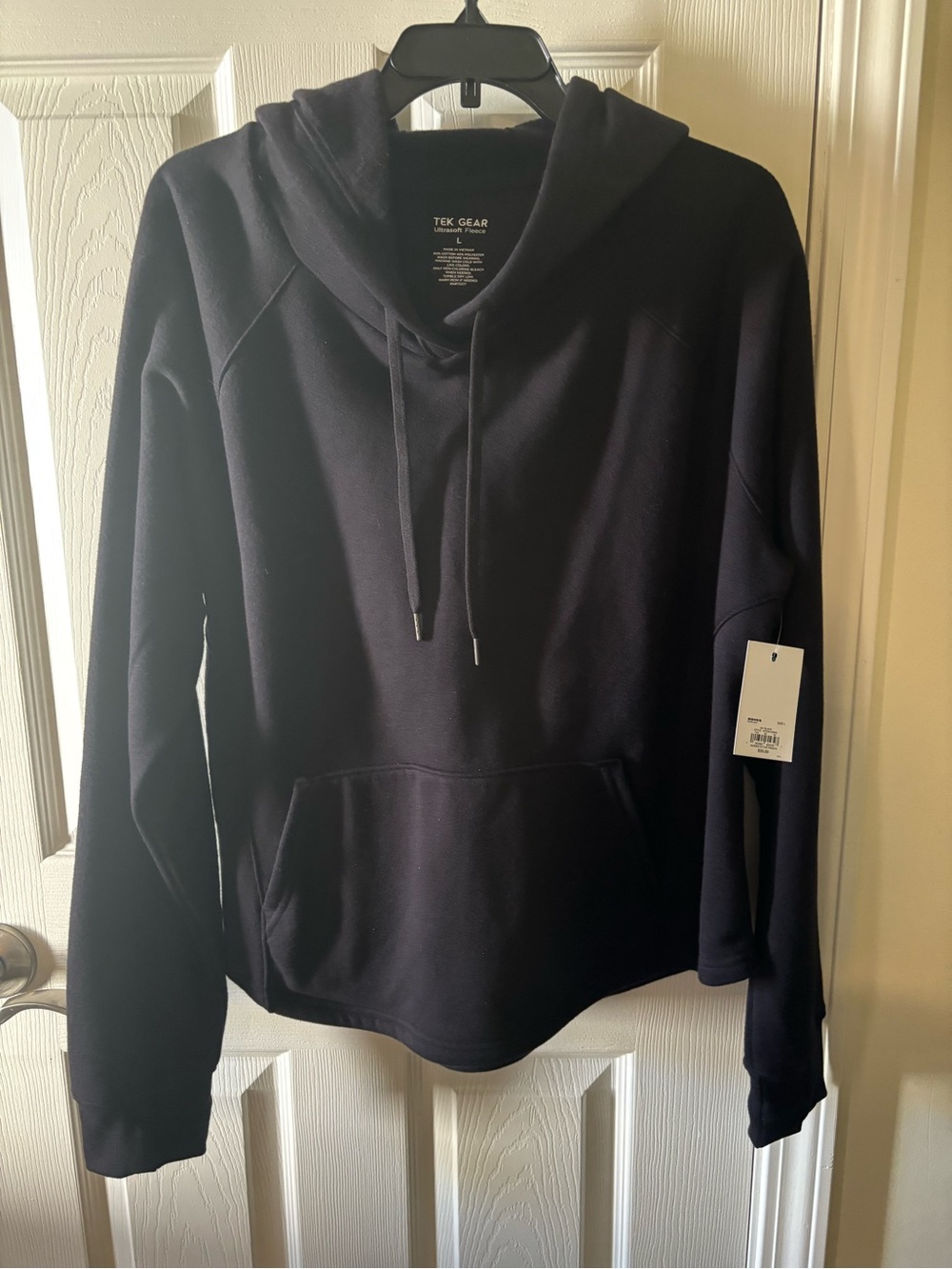 tek gear Men’s Black Crewneck Hoodie Sweater